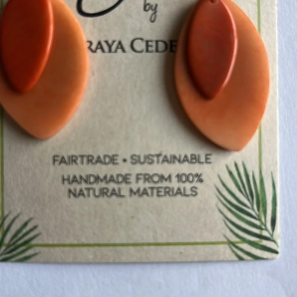 NWT Tagua Nut Ecuadorian Fair Trade Earrings - Picture 3 of 5